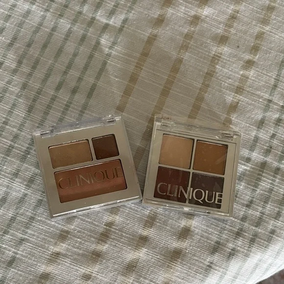 Clinique Eyeshadow Duo - Bronze and Chocolate Hues - Picture 3 of 4
